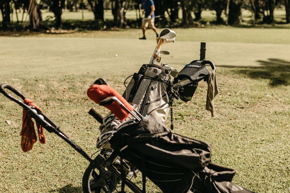 How Can I Find a Public Golf Tee Time When Courses Look Booked?