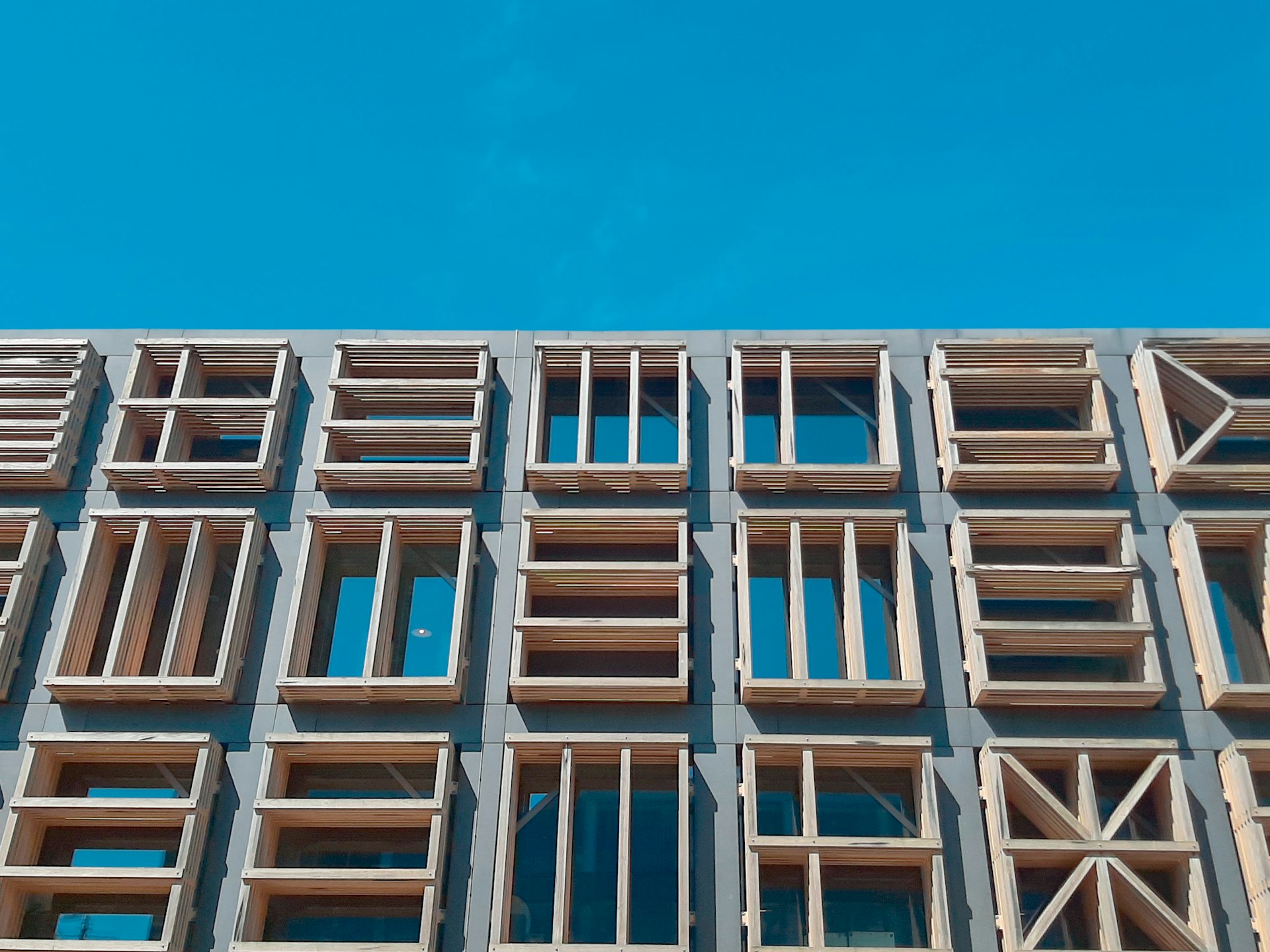 Building Greener Homes: Sustainable Materials and Practical Guidance for Residential Projects