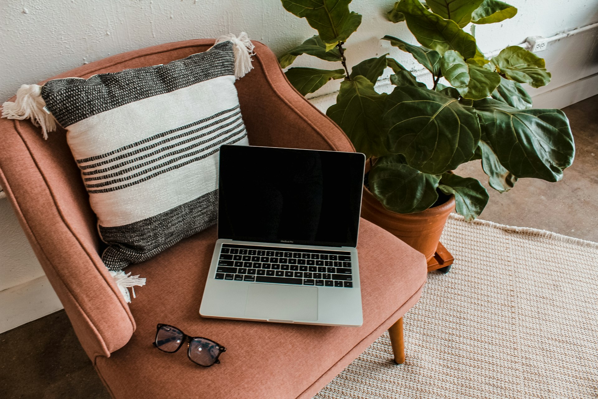 Building a Creative Lifestyle: Actionable Strategies for Freelancers to Thrive
